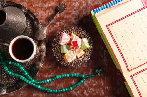 Birdseye view of koran tea and candies